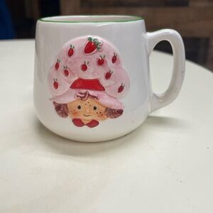 VTG Strawberry shortcake Earthen Ware Designer collection 1983 Ceramic Mug